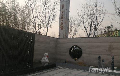 小区1000平水系环绕，600平海棠书院，1-13岁全年龄游乐区